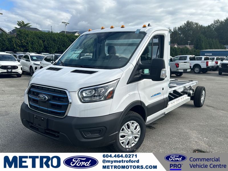 2023 Ford E-Transit Cutaway