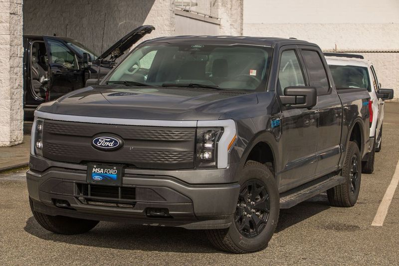 2025 Ford F-150 Lightning