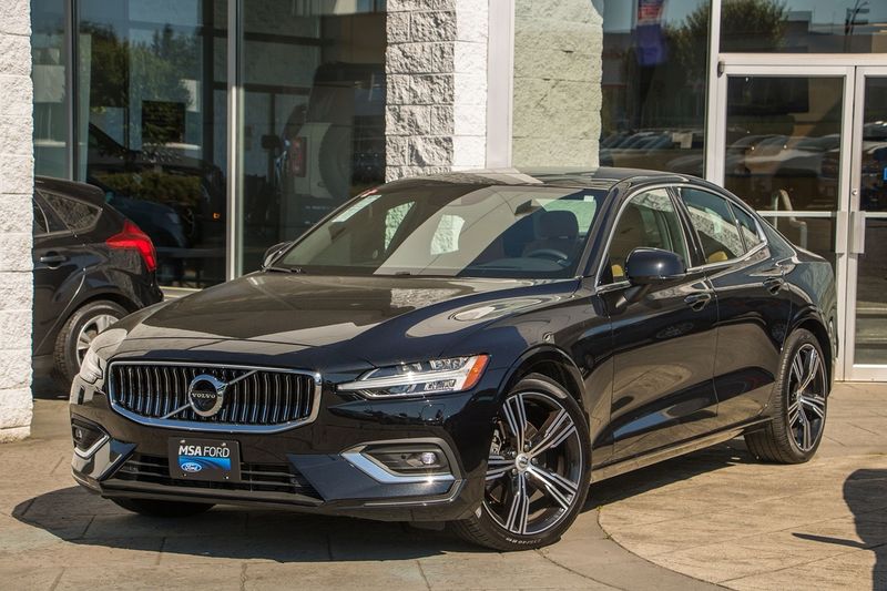 2022 Volvo S60