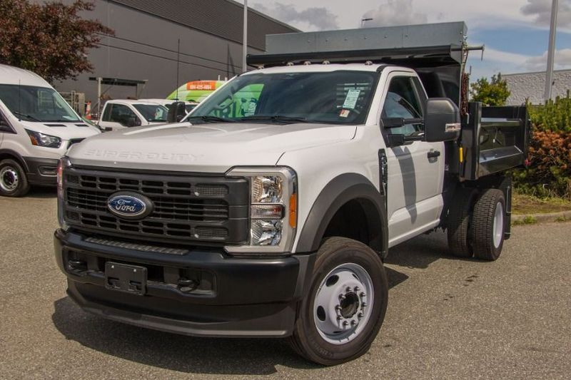 2023 Ford Chassis Cab