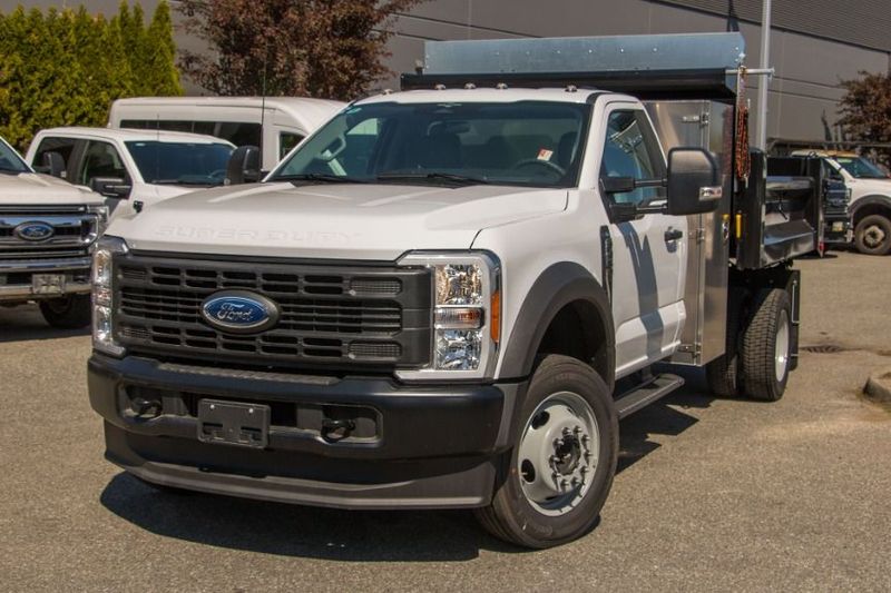 2023 Ford Chassis Cab