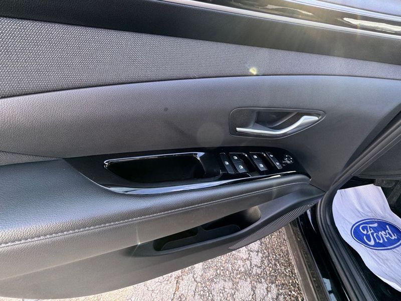 Used 2019 Nissan Kicks S PW0504
