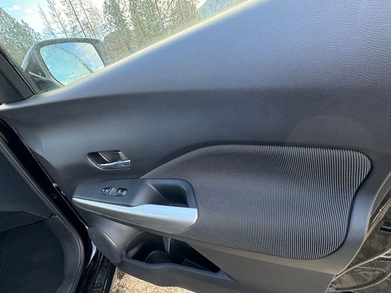 Used 2019 Nissan Kicks S PW0504