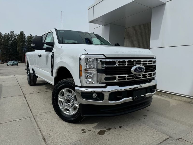 2025 Ford Super Duty F-350 SRW