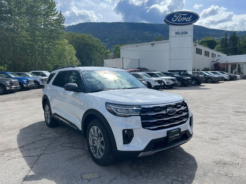 2025 Ford Explorer