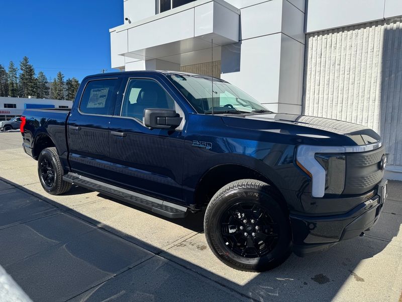 2025 Ford F-150 Lightning