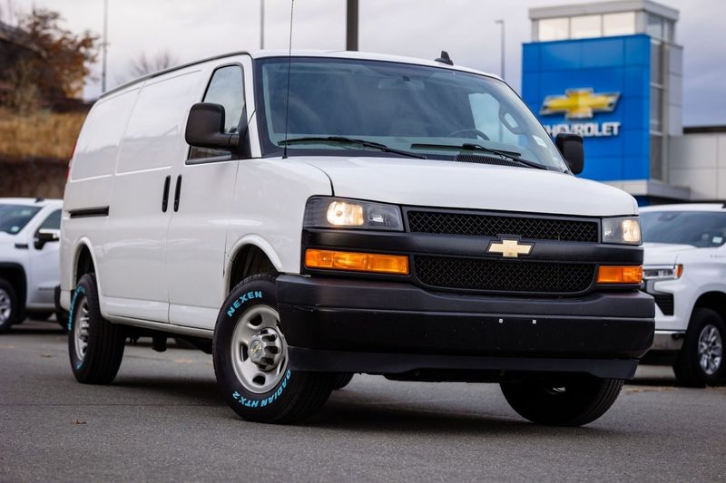 2023 Chevrolet Express Cargo Van