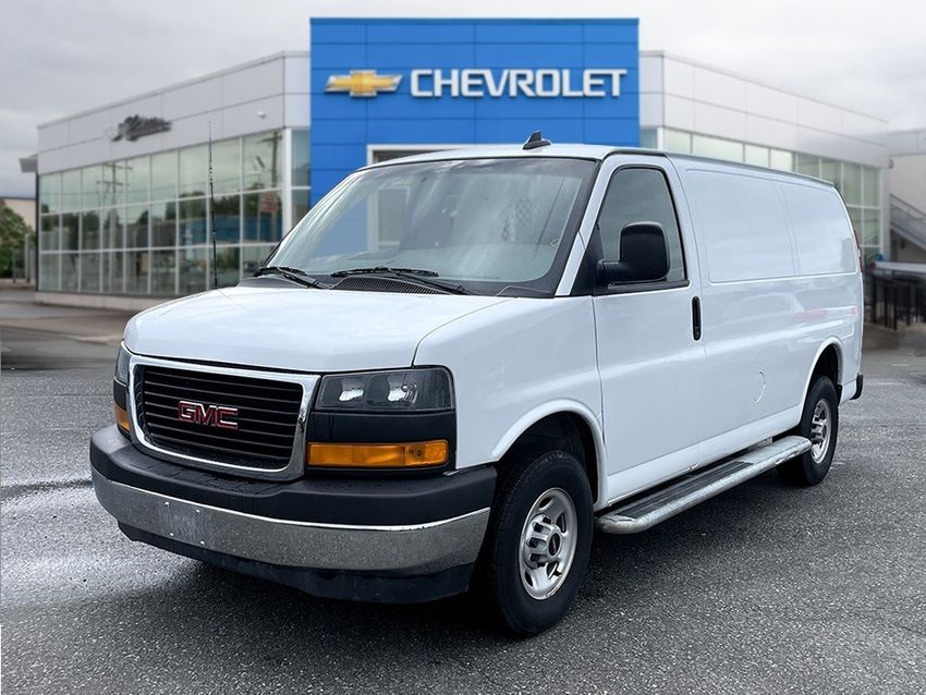2023 GMC Savana Cargo Van