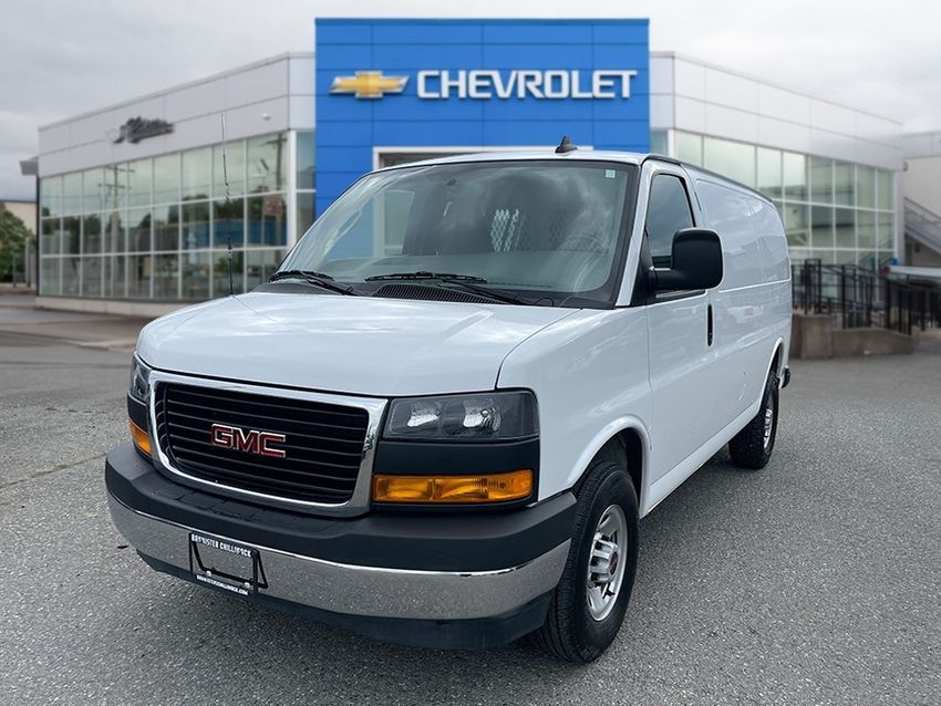 2023 GMC Savana Cargo Van