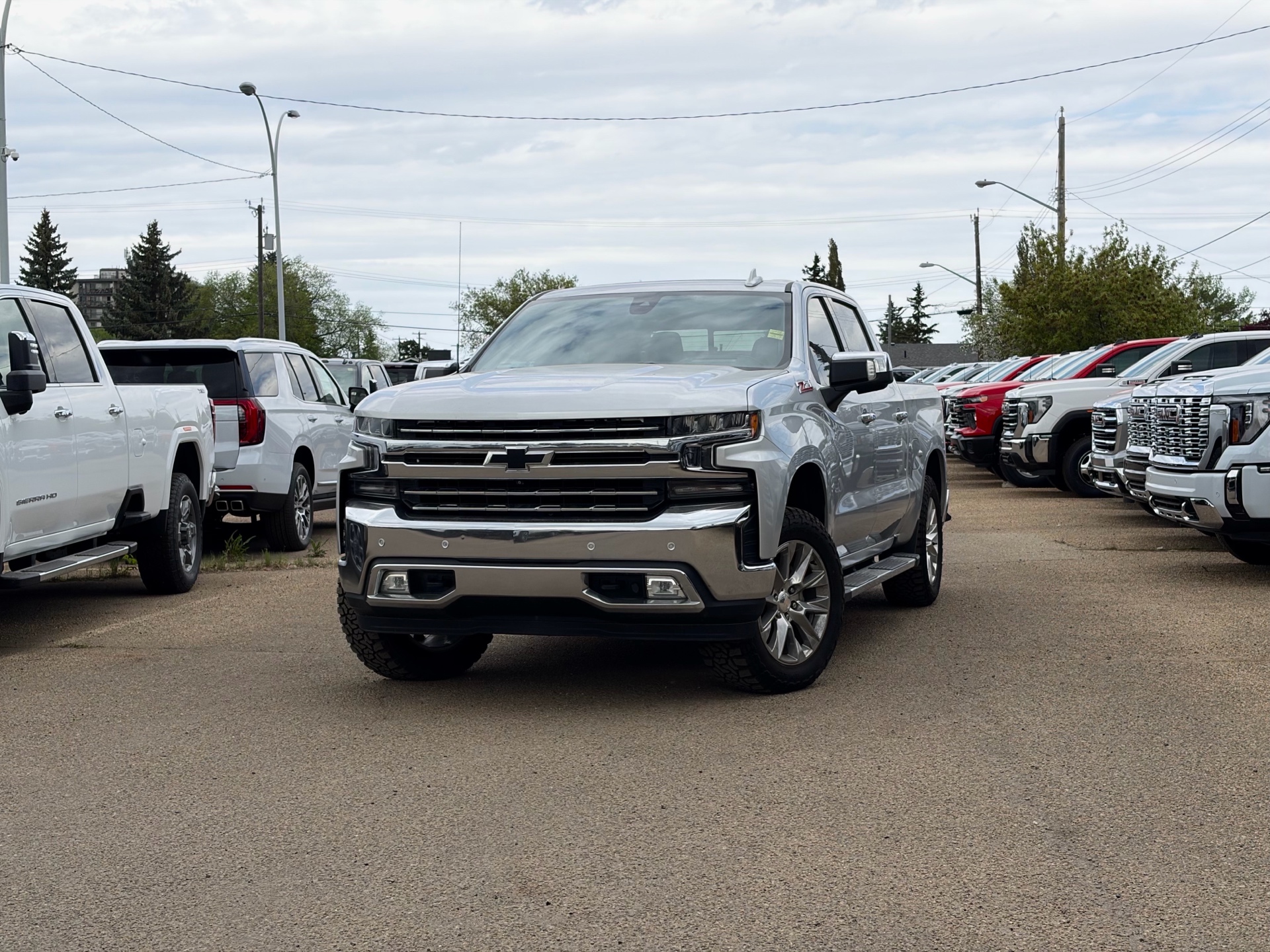 2019 Chevrolet Silverado 1500 LTZ Crew Cab 4WD