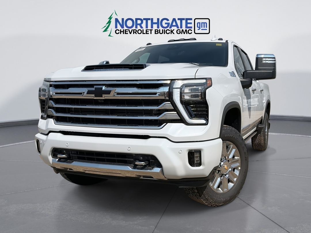 Polar White Tricoat 2026 Chevrolet Silverado 3500HD Pickup Truck Four-Wheel Drive Automatic