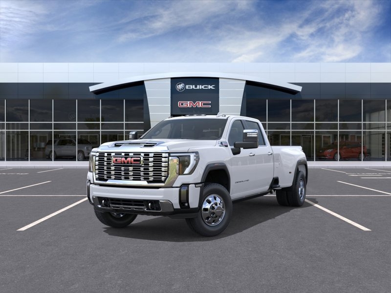 Gaz - Summit White 2026 GMC Sierra 3500HD Pickup Truck Four-Wheel Drive Automatic