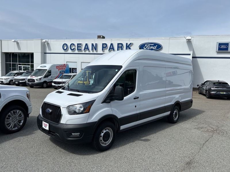 2022 Ford Transit Cargo Van