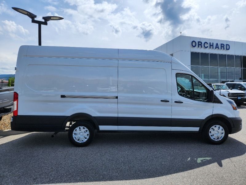 2023 Ford Transit Cargo Van