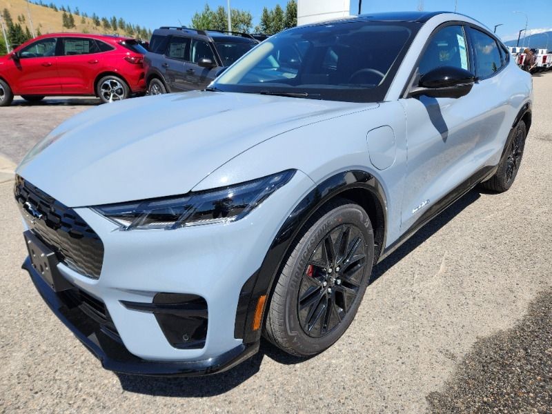 2025 Ford Mustang Mach-E