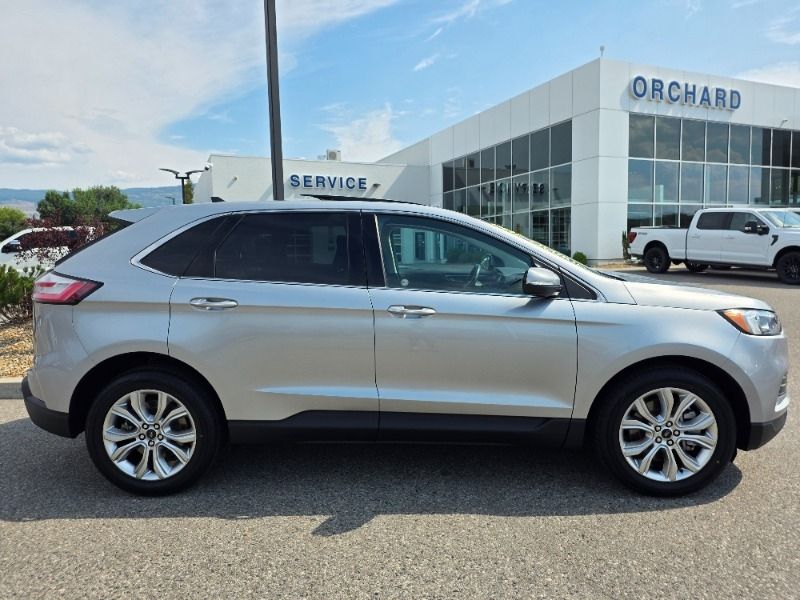 2023 Ford Edge