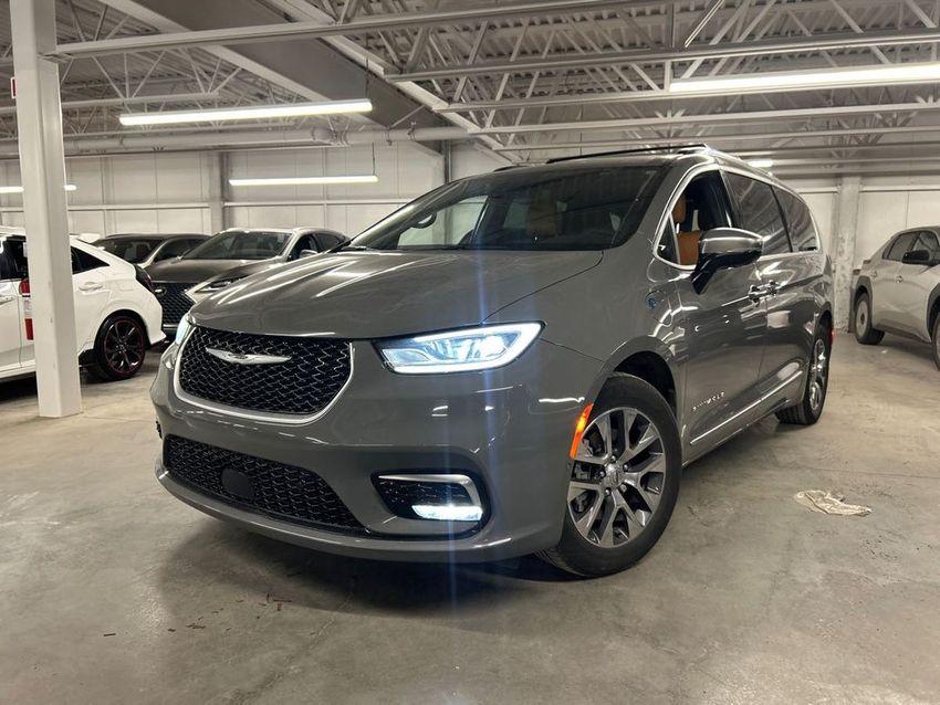 2023 Chrysler Pacifica Hybrid