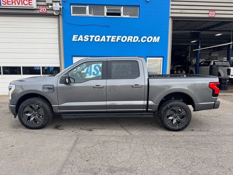 2025 Ford F-150 Lightning
