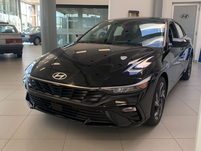 2025 Hyundai Elantra Hybrid