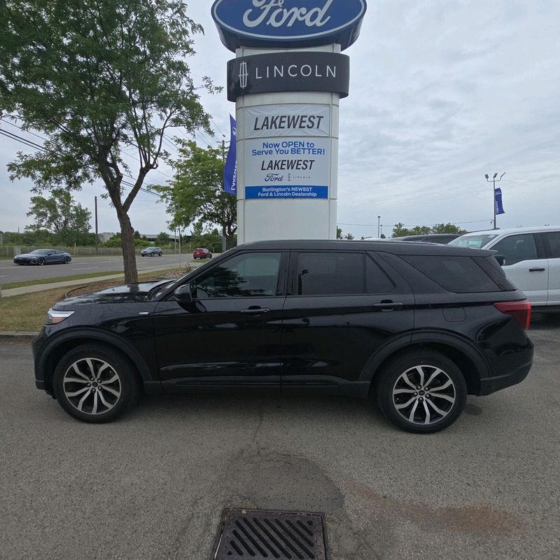 2022 Ford Explorer