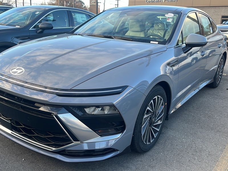 2026 Hyundai Sonata Hybrid