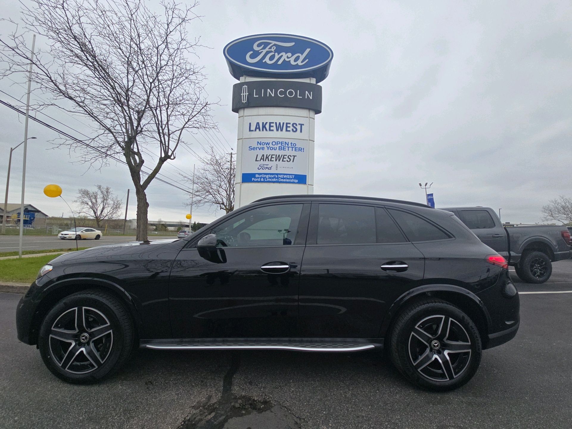 2026 Mercedes-Benz GLC 300 4MATIC