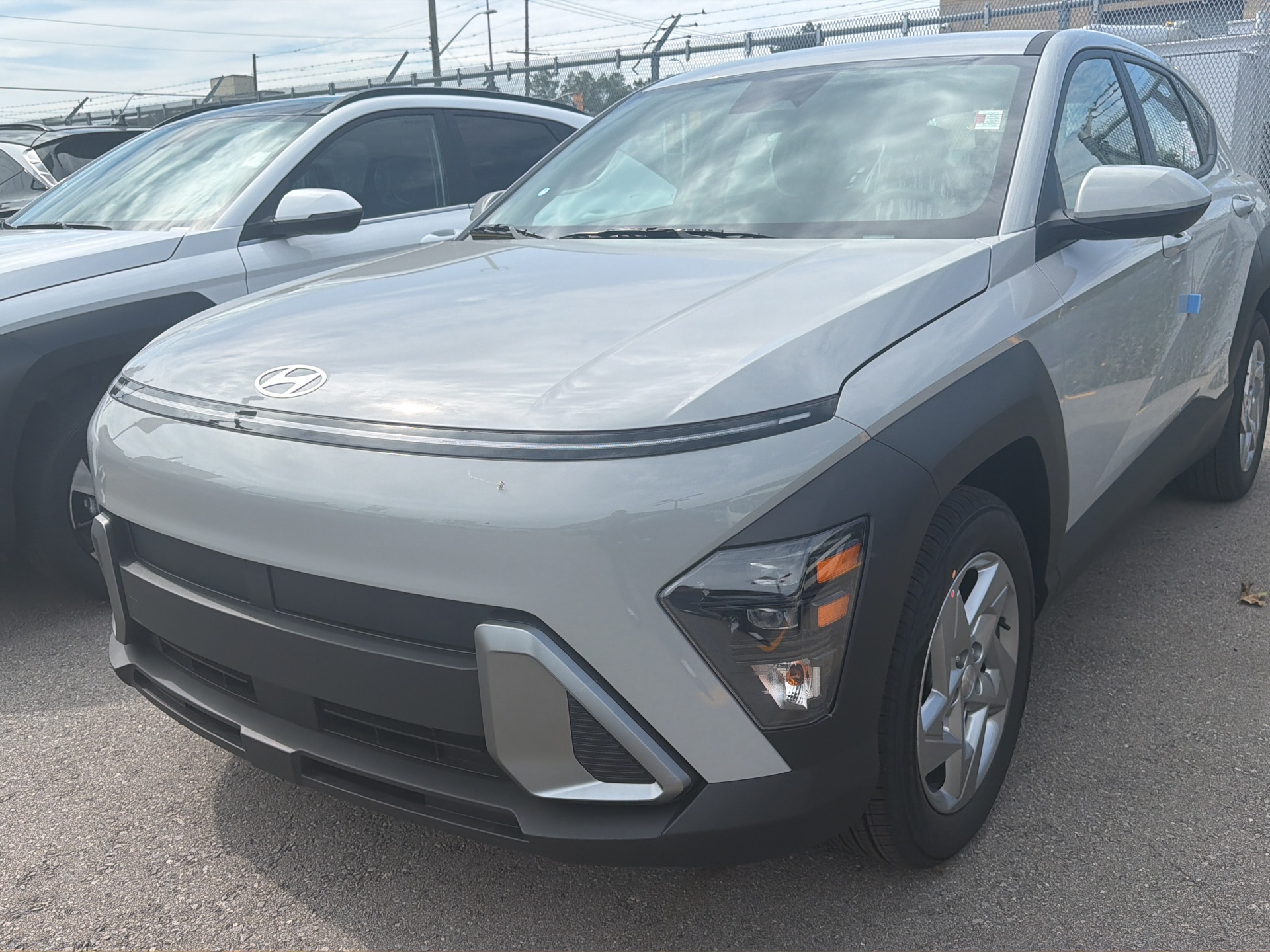 Gray (Cyber Grey) 2027 Hyundai Kona SUV / Crossover Front-Wheel Drive Continuously Variable Transmission