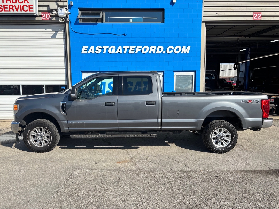 Gray (Carbonized Grey Metallic) 2022 Ford F-350 Super Duty Pickup Truck Four-Wheel Drive