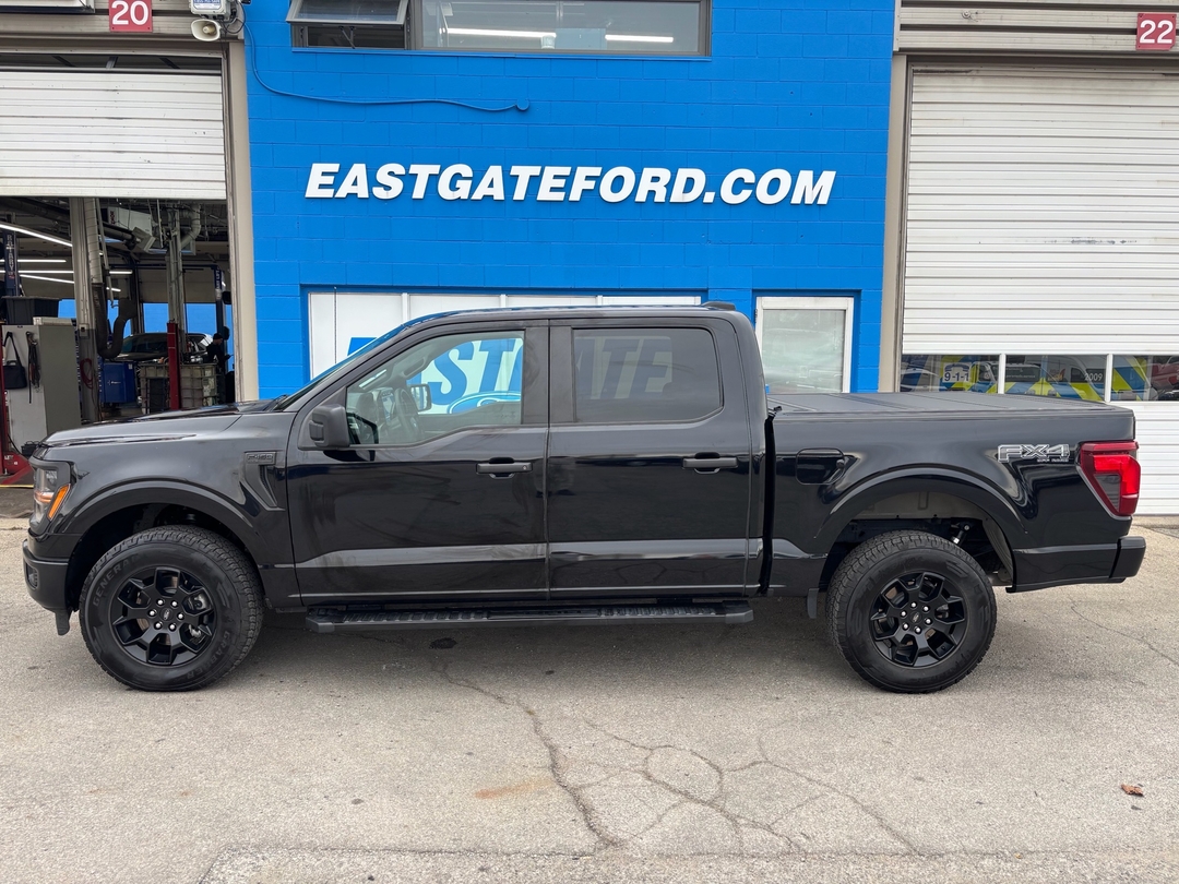 Agate Black Metallic 2024 Ford F-150 Pickup Truck Four-Wheel Drive Automatic