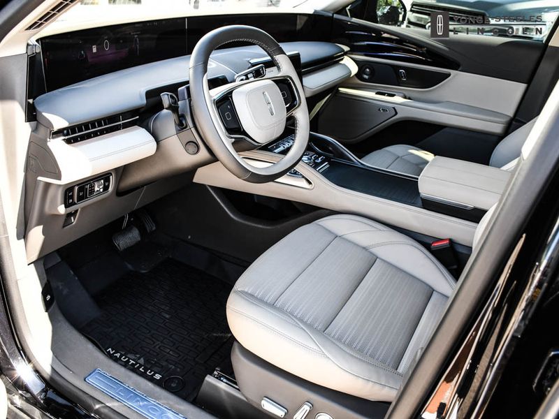 Used 2024 Lincoln Nautilus Reserve L15474