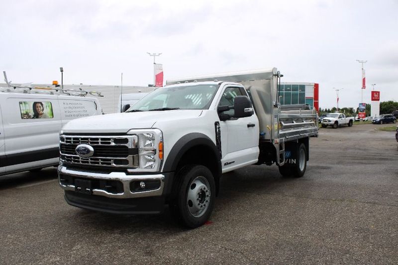 2023 Ford Chassis Cab