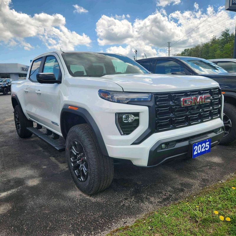 2025 GMC Canyon