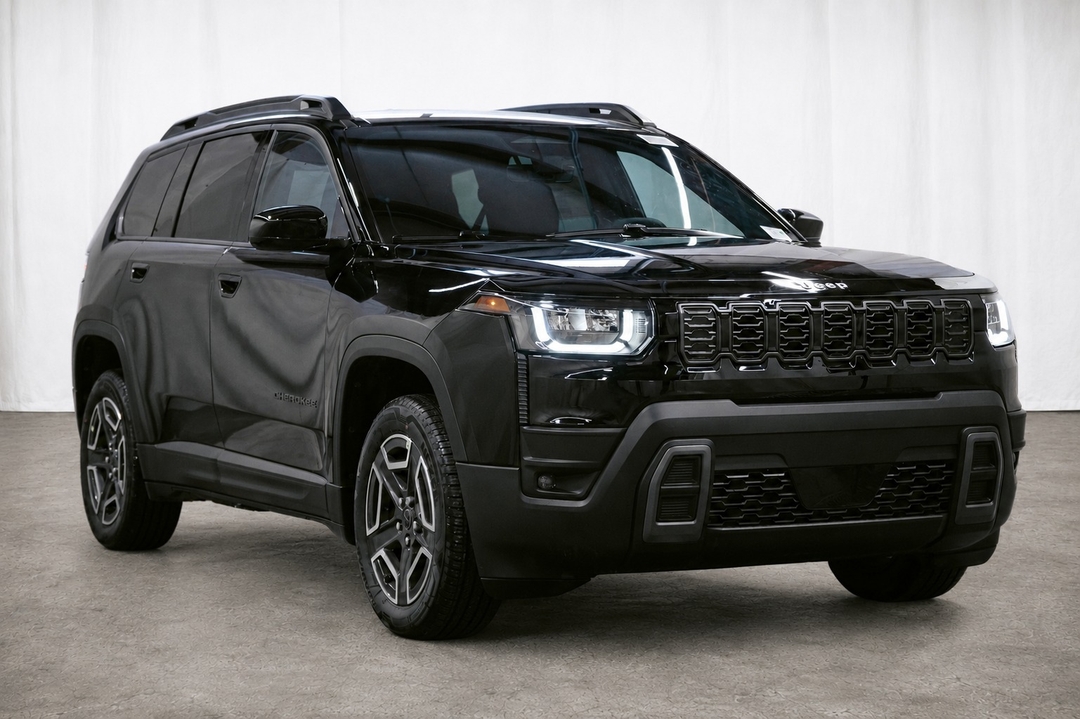 2026 Jeep Cherokee Laredo 4WD