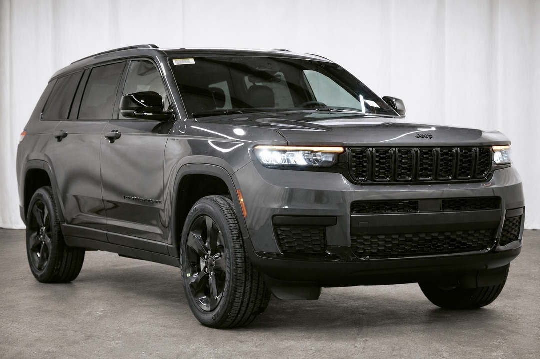 Gray (Baltic Grey Metallic Clear Coa) 2025 Jeep Grand Cherokee L SUV / Crossover Four-Wheel Drive 8-Speed Automatic