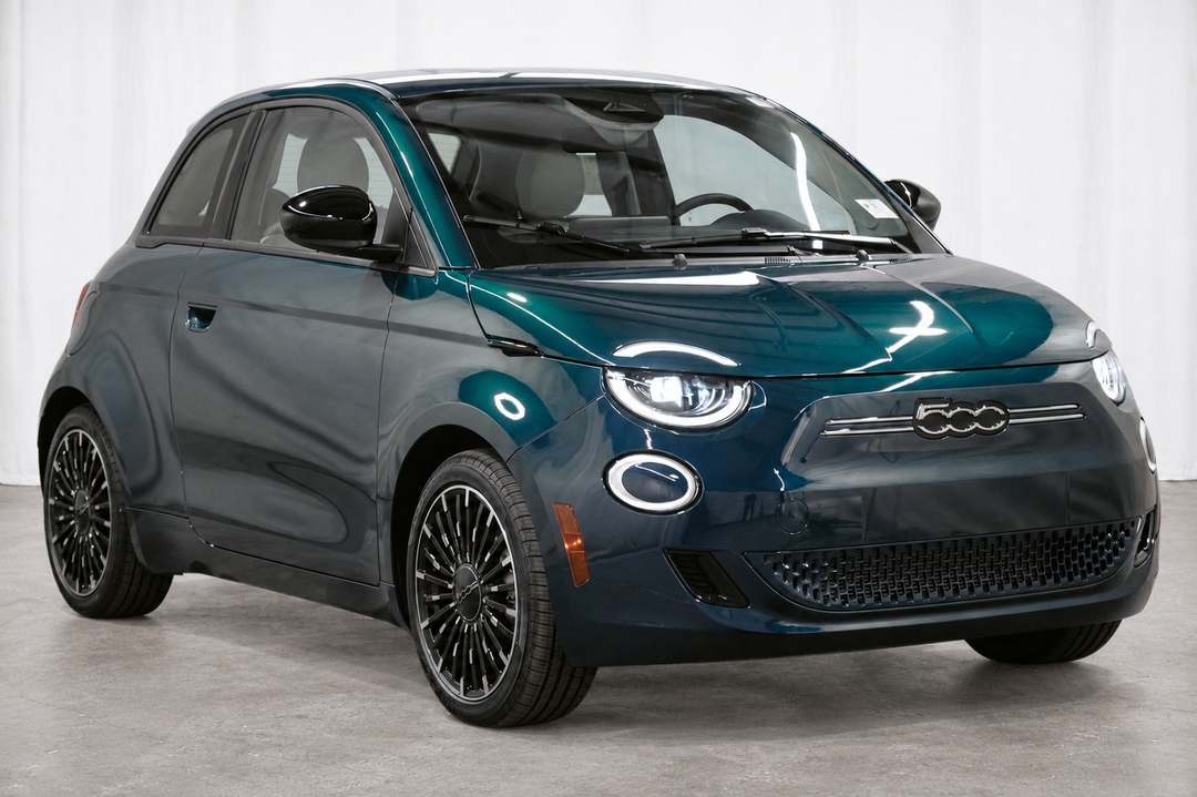  2026 FIAT 500e Pop FWD   