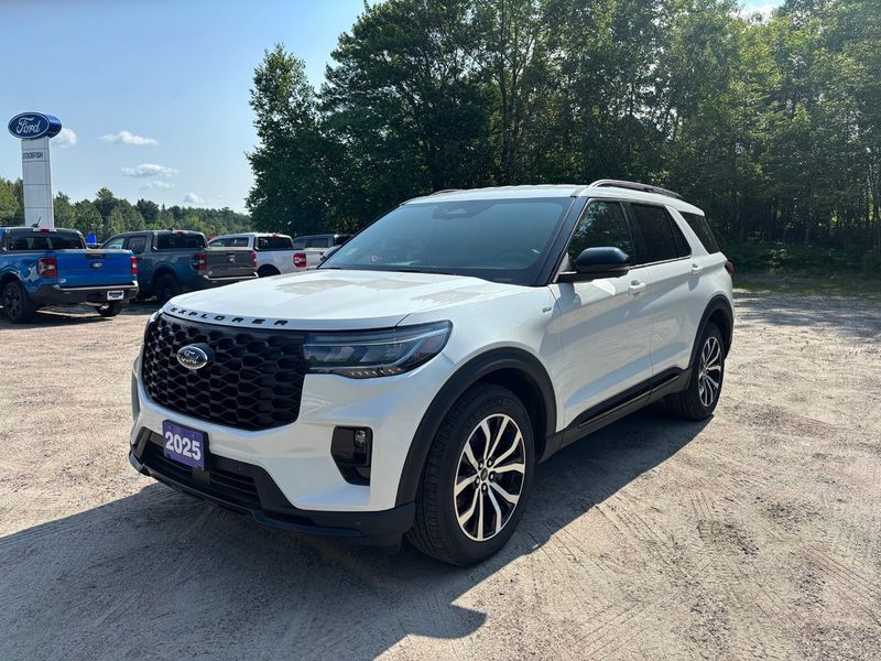 2025 Ford Explorer
