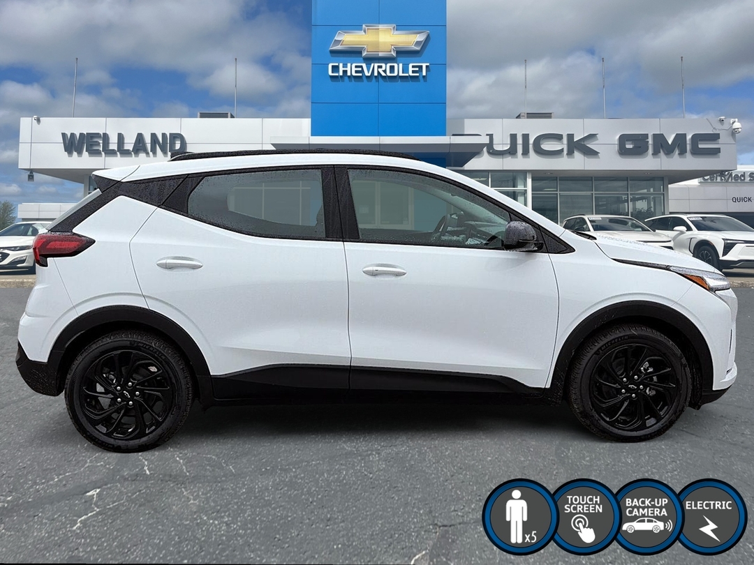 2027 Chevrolet Bolt RS photo 4