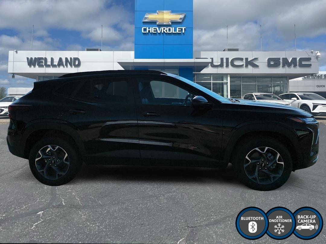 2026 Chevrolet Trax LT photo 4