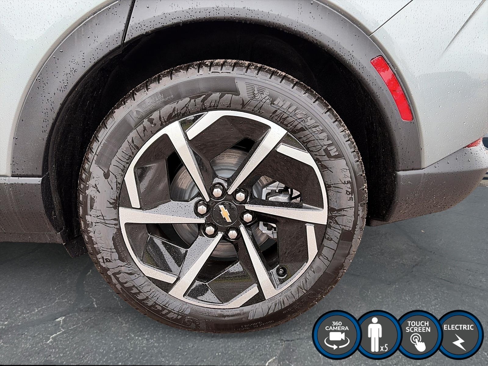 2026 Chevrolet Equinox EV LT photo 8
