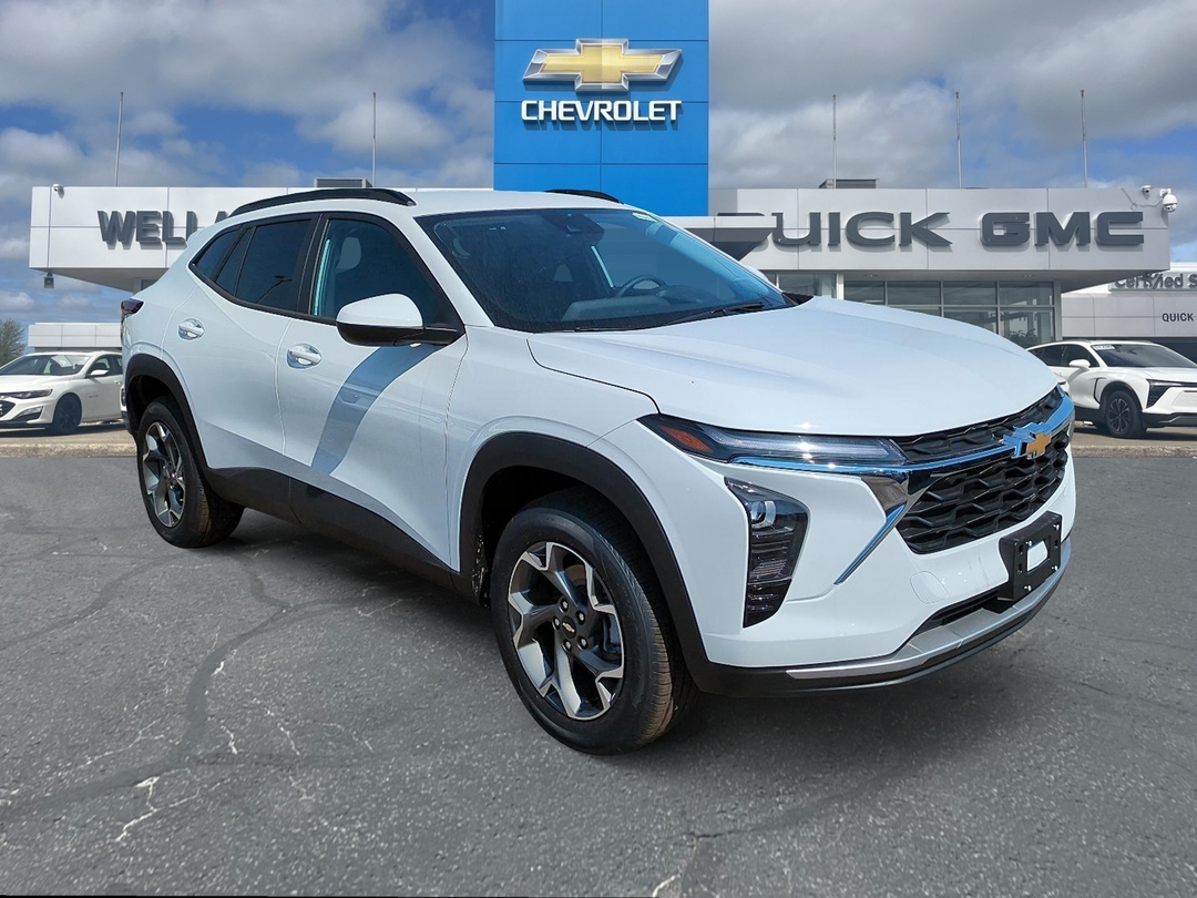 2026 Chevrolet Trax LT photo 3