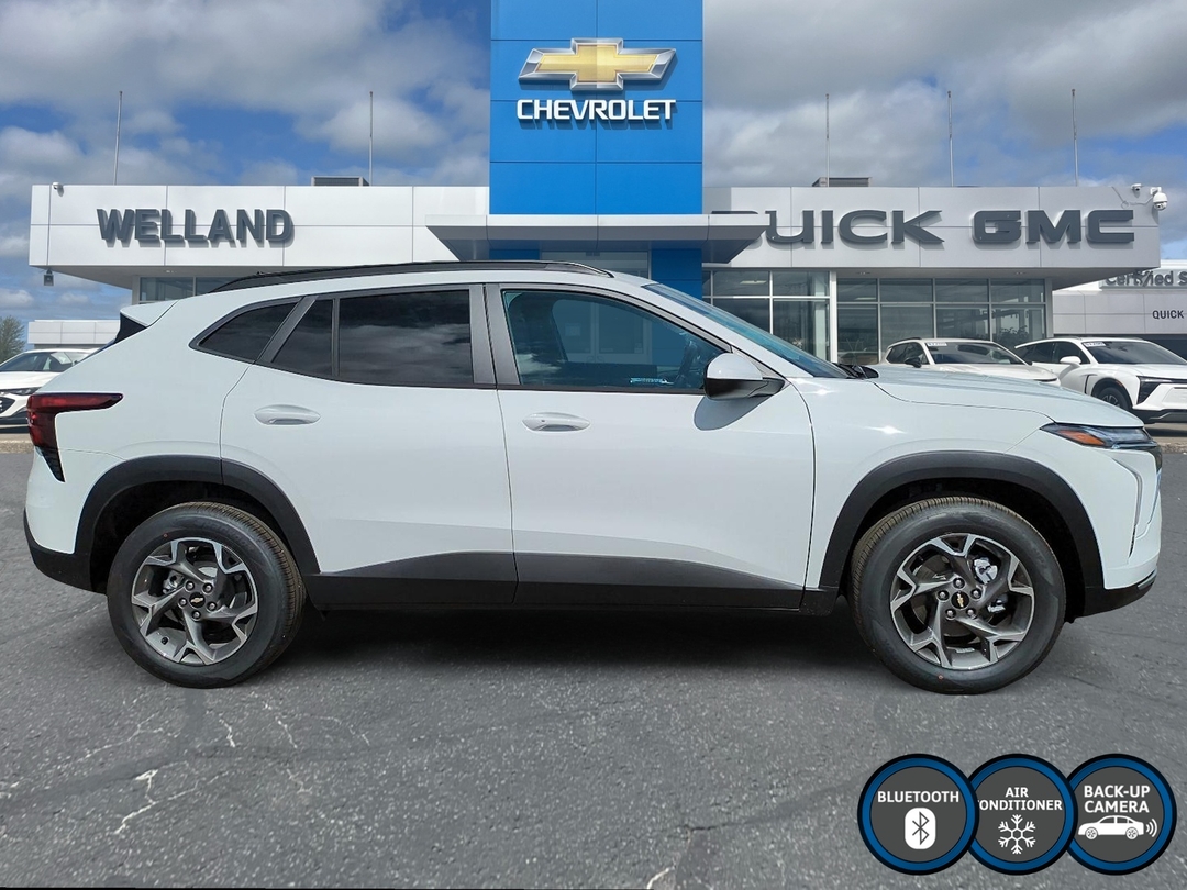 2026 Chevrolet Trax LT photo 4