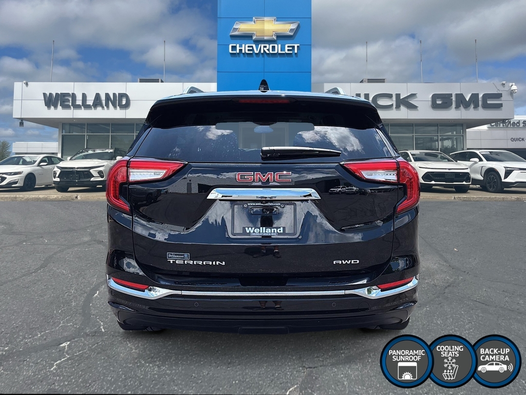 2022 GMC Terrain Denali photo 6