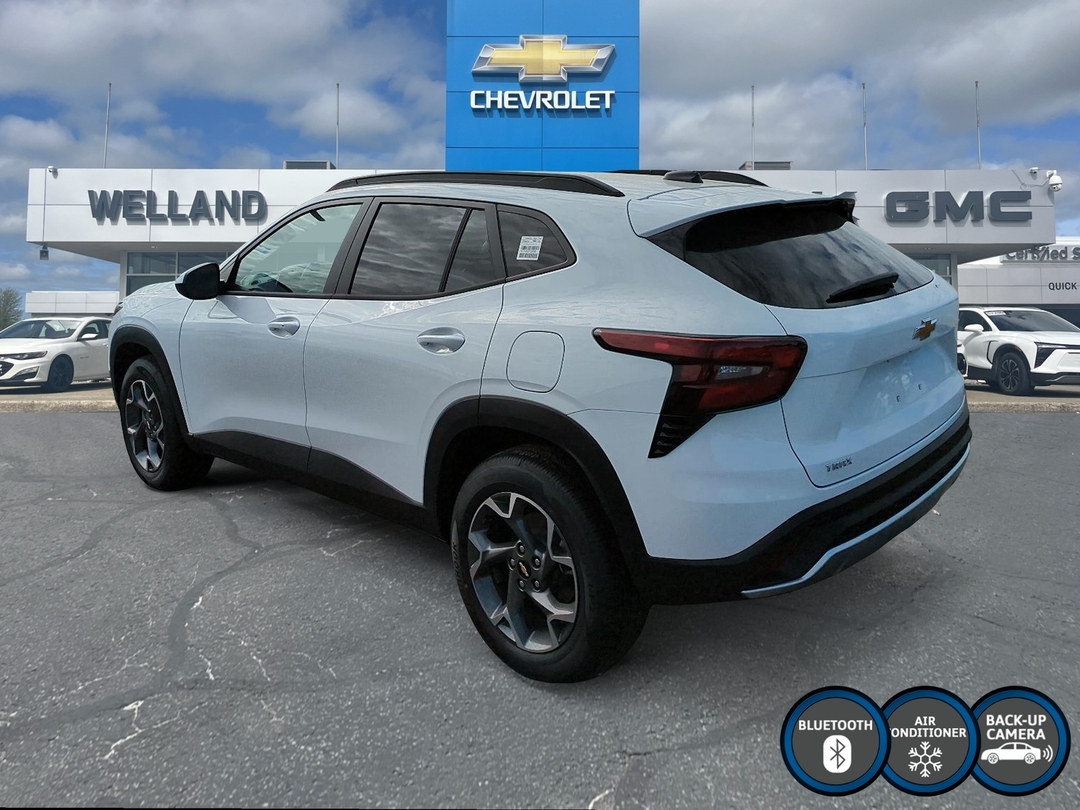 2026 Chevrolet Trax LT photo 7