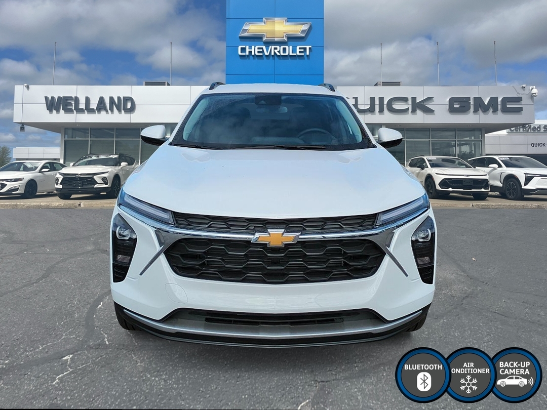 2026 Chevrolet Trax LT photo 2