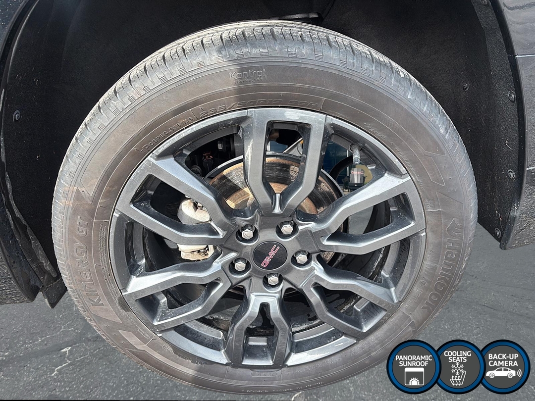 2024 GMC Terrain Denali photo 8