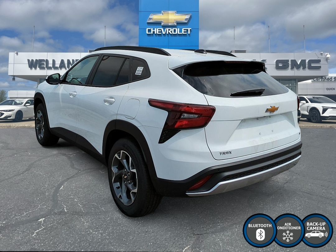 2026 Chevrolet Trax LT photo 7