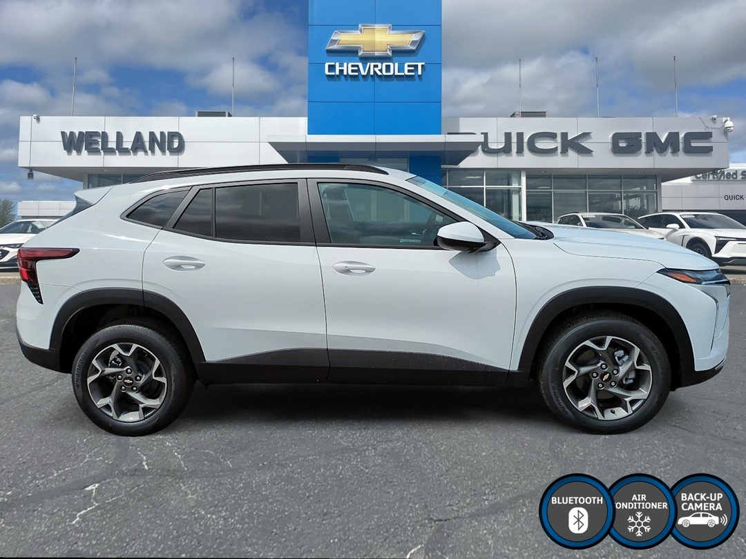 2026 Chevrolet Trax LT photo 4
