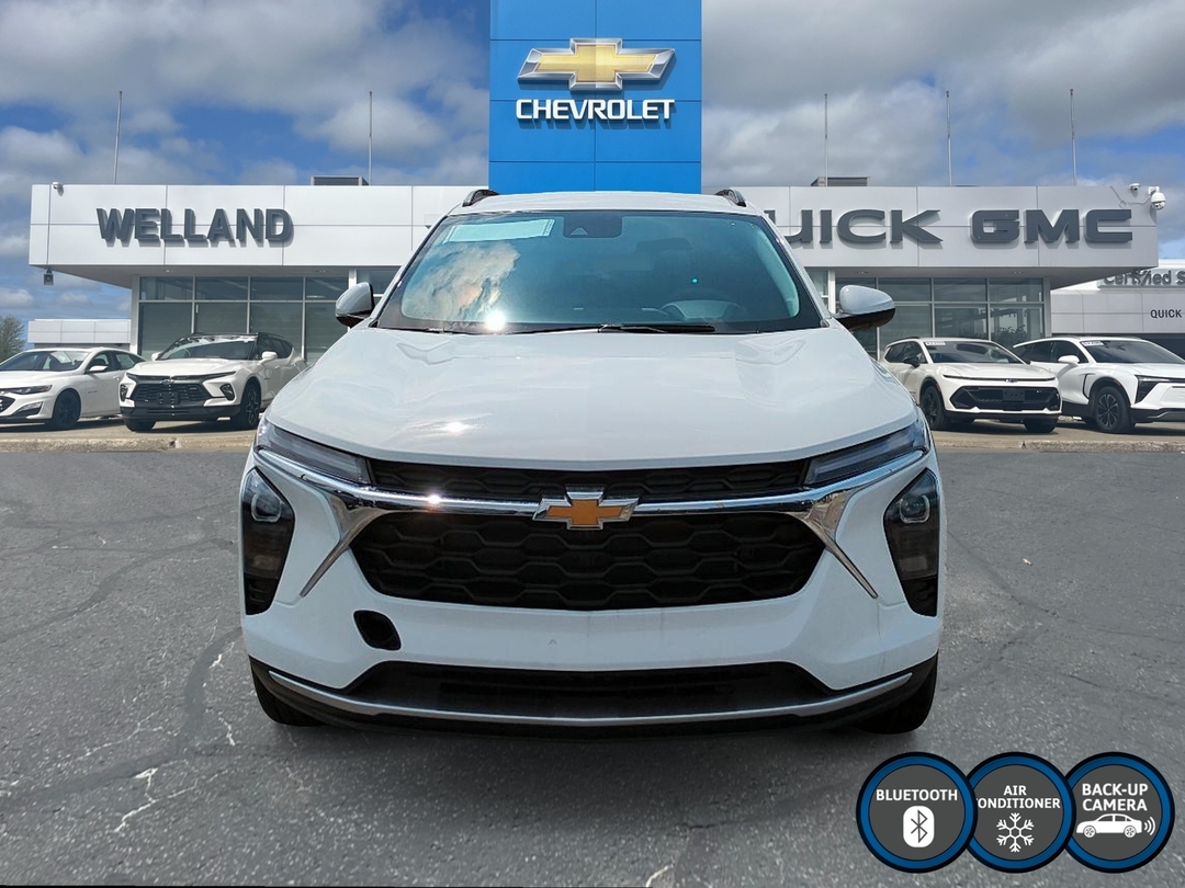 2026 Chevrolet Trax LT photo 2
