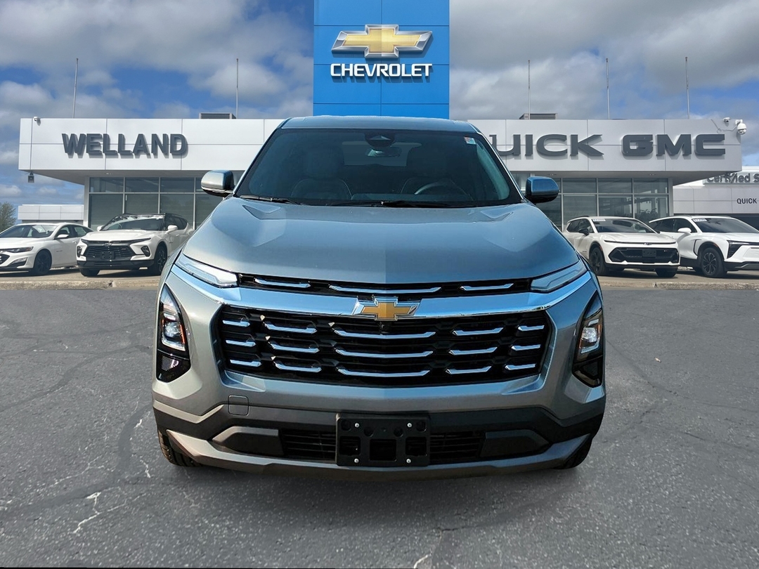 2027 Chevrolet Equinox AWD LT photo 2