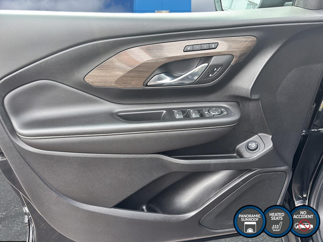 2023 GMC Terrain Denali photo 8